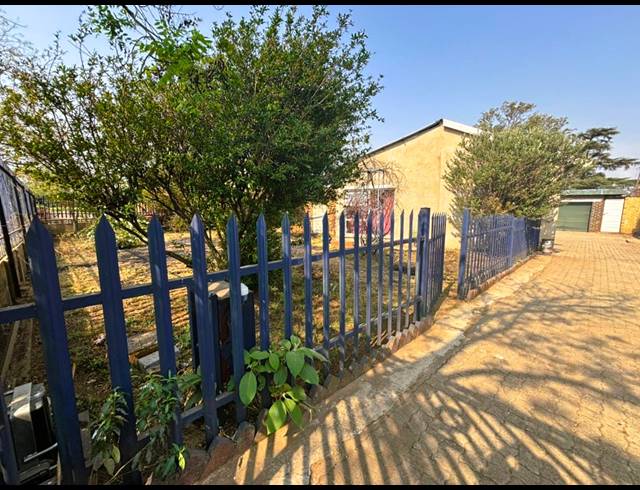 3 BEDROOM HOUSE FOR SALE IN STEEL PARK